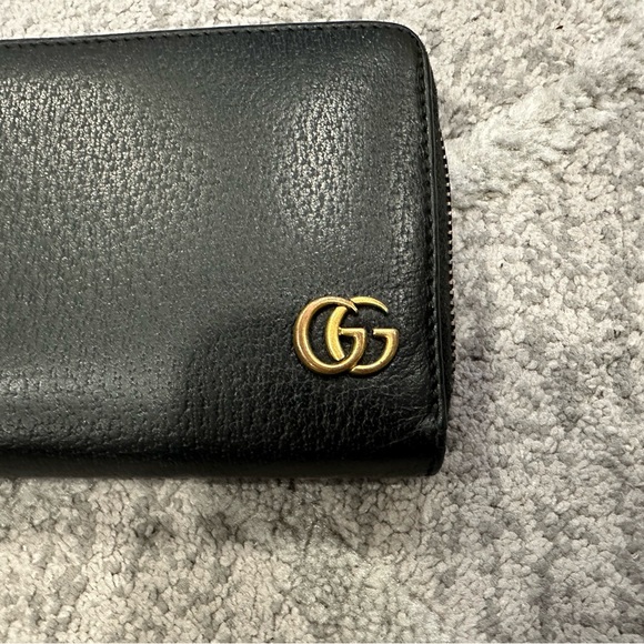 Gucci Marmont Black Zip Around Wallet - Picture 5 of 6